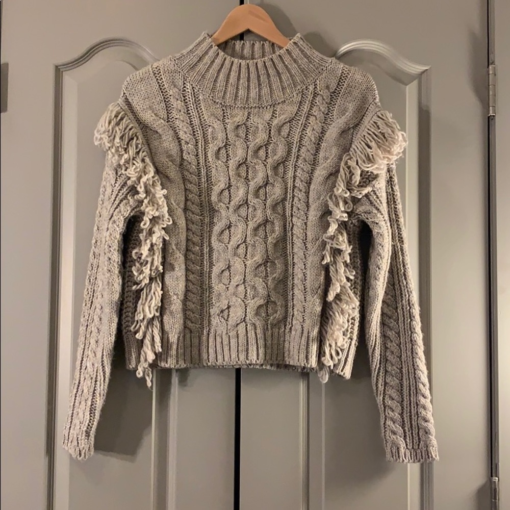 Universal Thread thick knit sweater fringe size M